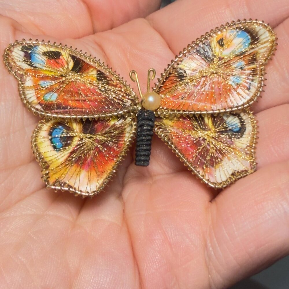 Butterfly Brooch Threaded Fabric Wings Gold Tone Pin 2.5” - Picture 5 of 6